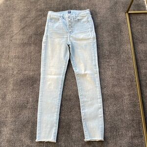 Gap high-rise light wash jegging